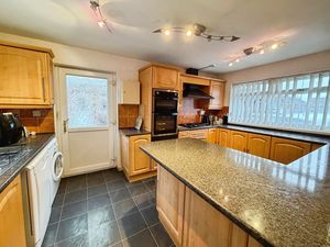 Photo 11- click for photo gallery